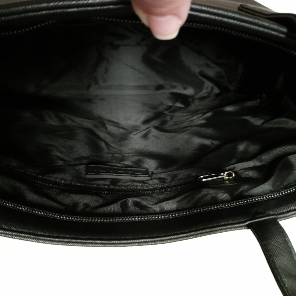 Tahari Black Tote Bag Vegan Leather NWT - Picture 2 of 6